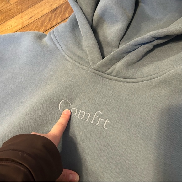 Comfrt Signiture Hoodie in Sky - Picture 4 of 8